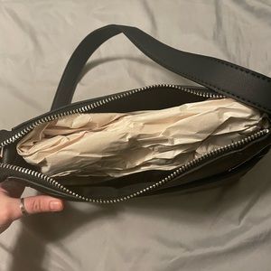 Black skull purse